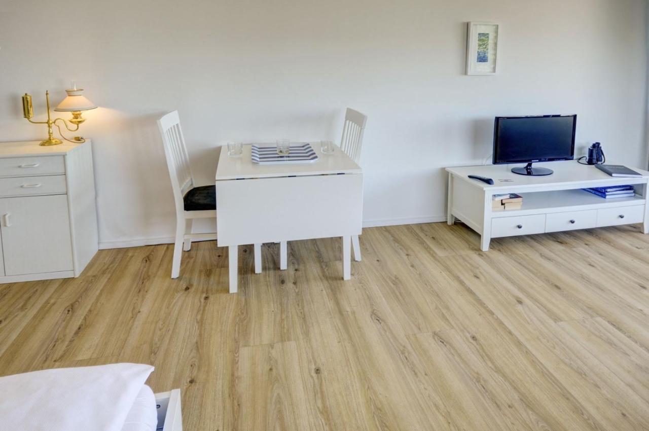 Fewo1846 Intermar - Strandbude - Studioapartment Mit Balkon Und Meerblick 글룩스부르크 외부 사진